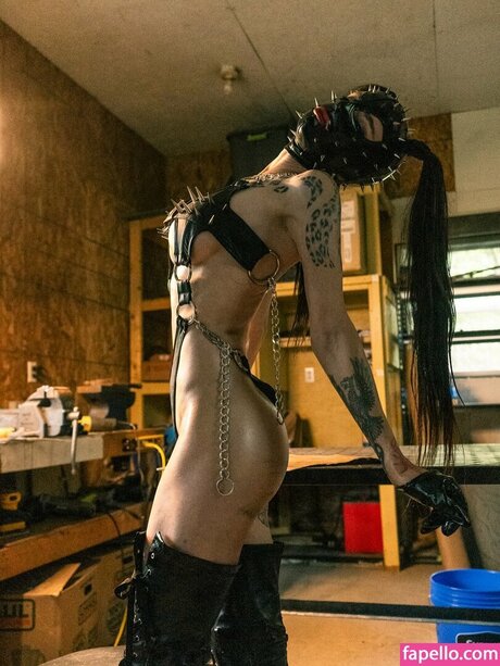 Toxic Vision xxx model pics