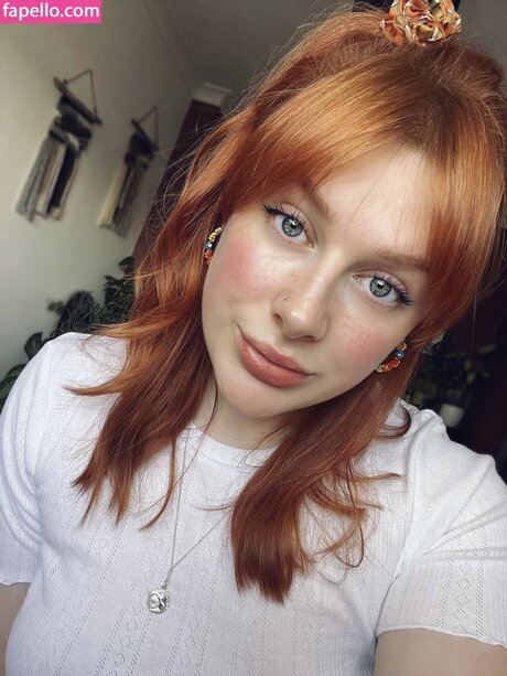 faefeet127 pornstar naked images