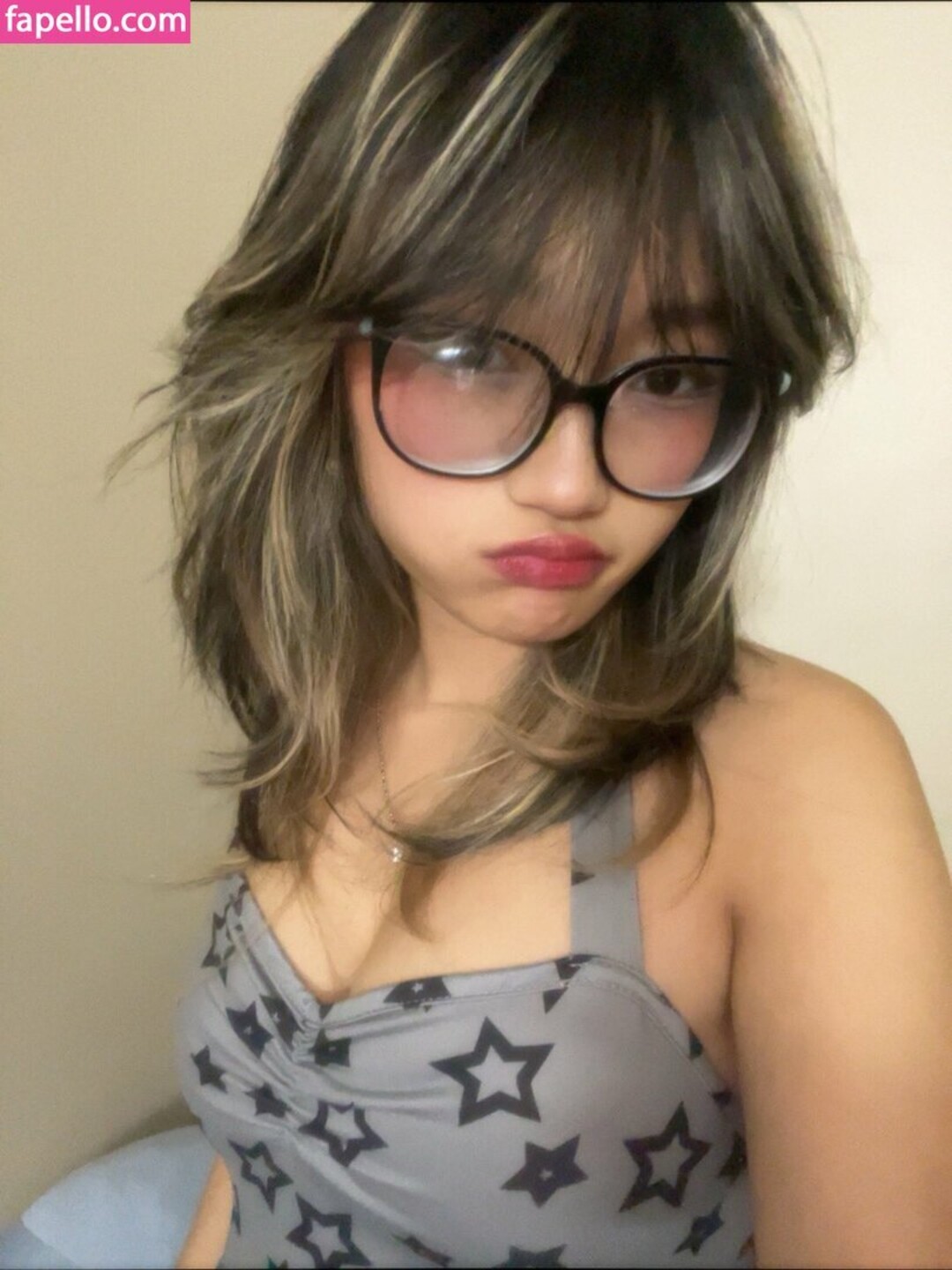 Yuuphobic nude pornstar archive