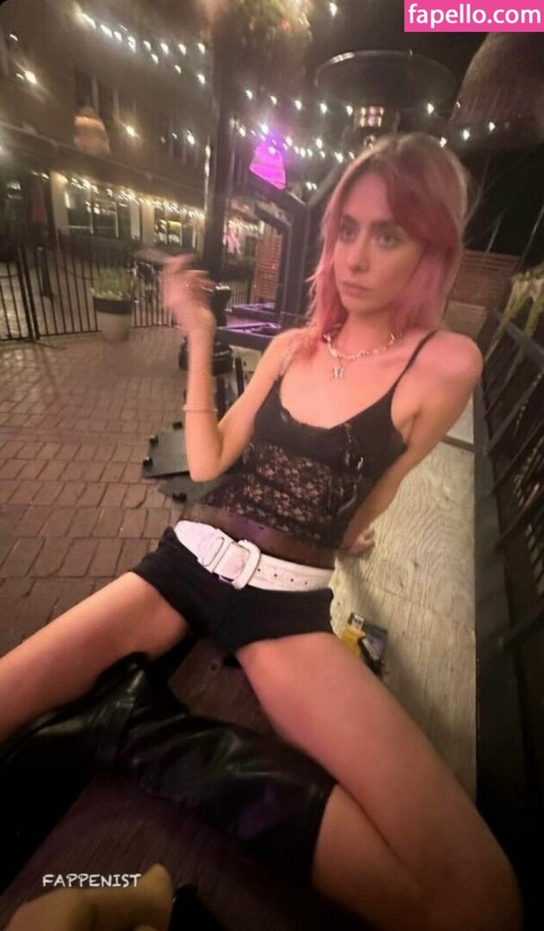 outside onlyfans hot galleries