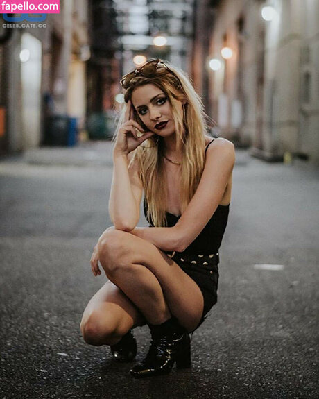 Maddie Phillips exclusive star gallery