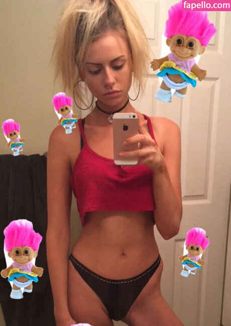 Maddie Phillips pornstar nude pics