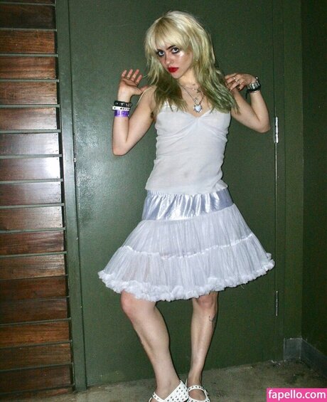 wormsheriff erotic actress image