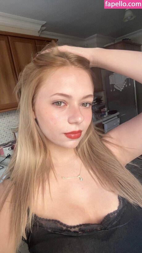 biranset nude star image