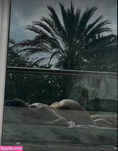 Ellesweats pornstar nice img