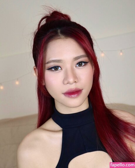 ttanuae model nude photos