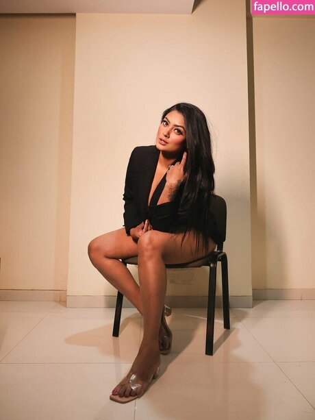 Twinkle Kapoor free pornstar photos