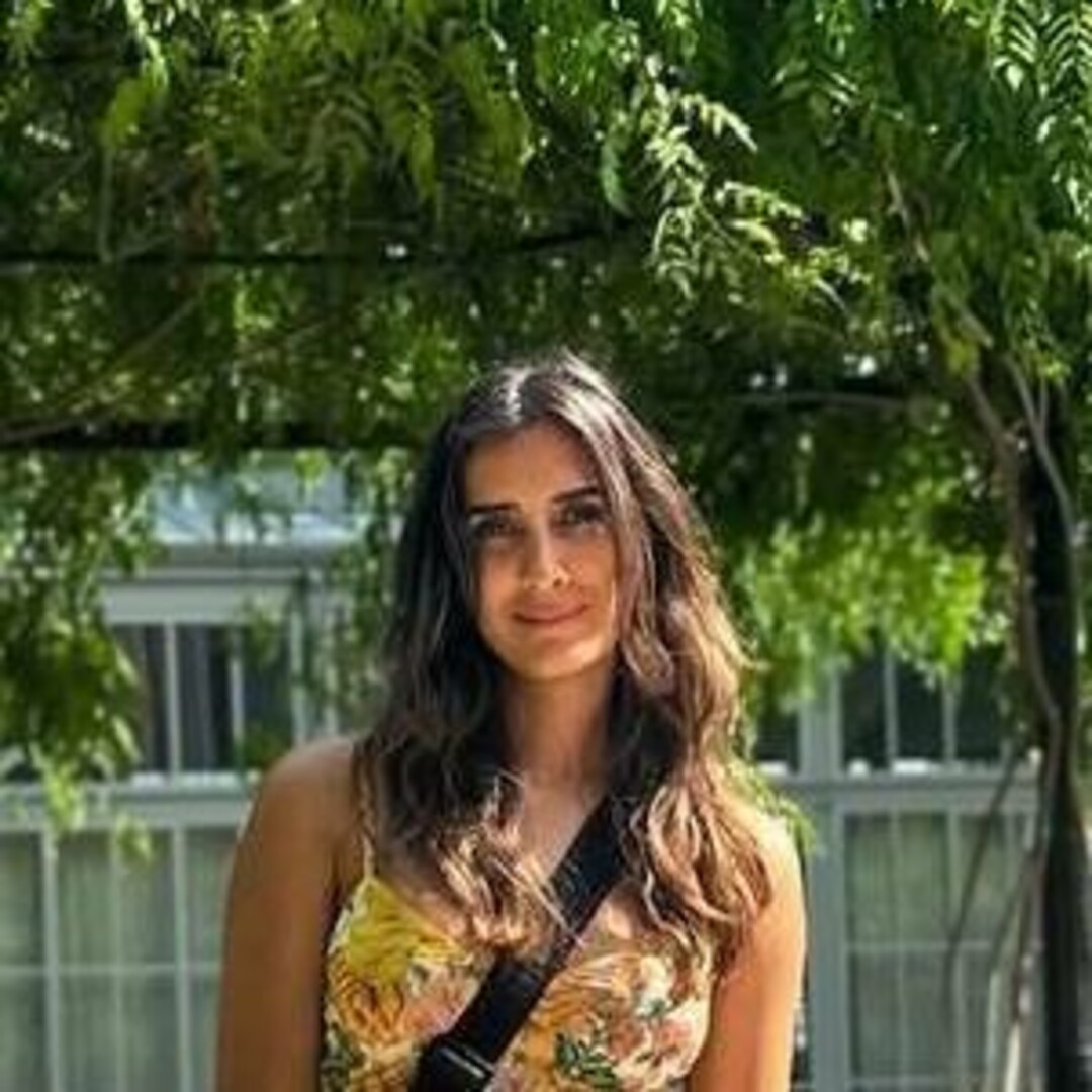 Pragya Kapoor naked model img