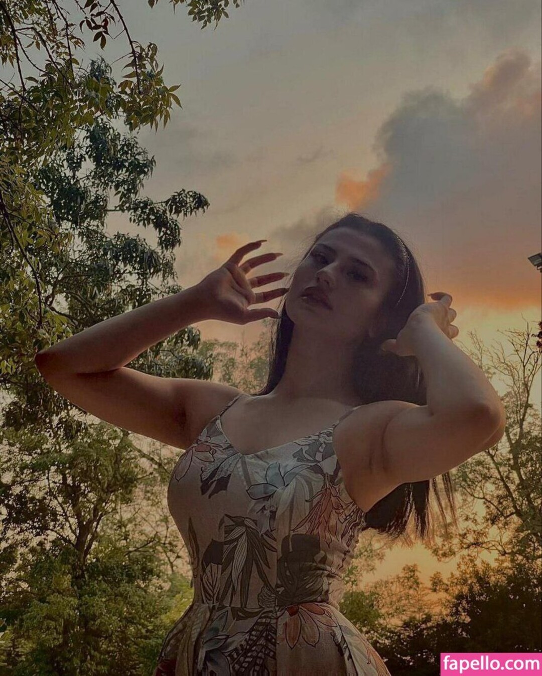 Su Balc nudes actress pics