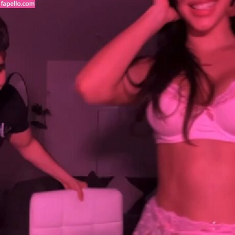 petite skinny onlyfans sexy naked pics