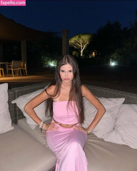 hottest midget onlyfans free xxx images