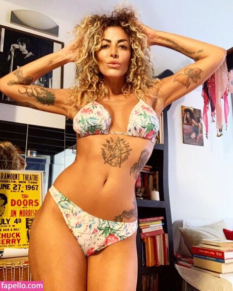 Nora Amile hd actress gallery