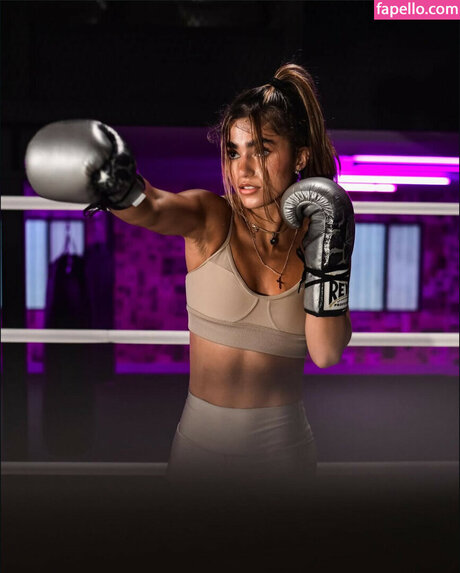 Rayna V porn star pictures