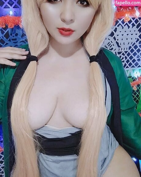 Amorcillo Del Cora nude star pictures