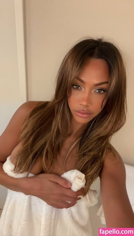 Kysre Gondrezick naked model image