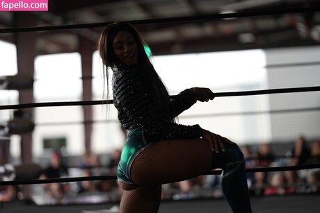 Kaci Lennox free star pic