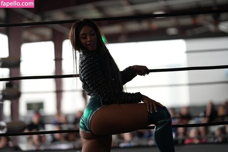 Kaci Lennox xxx actress img