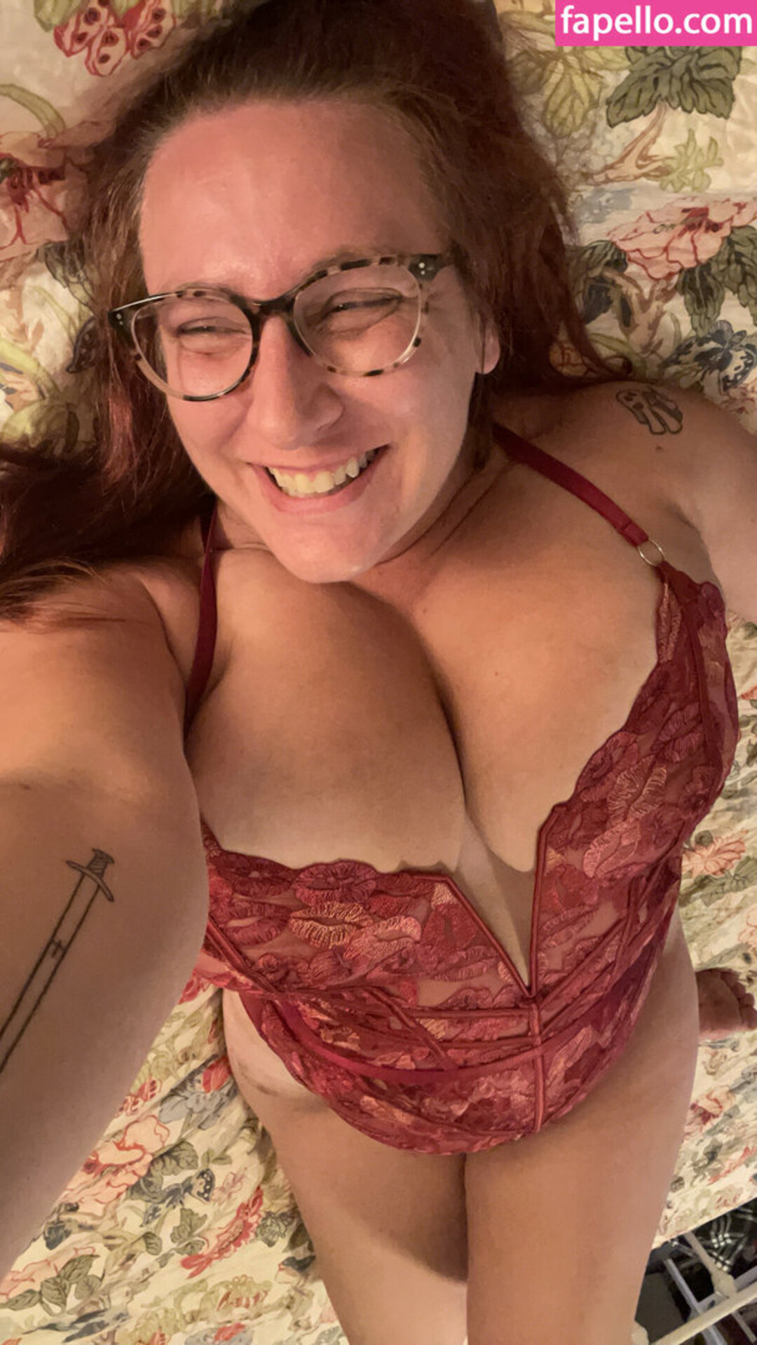 RefashionedHippie naked actress photos