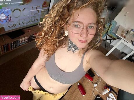 MaryjaneAuryn pornstar erotic pictures