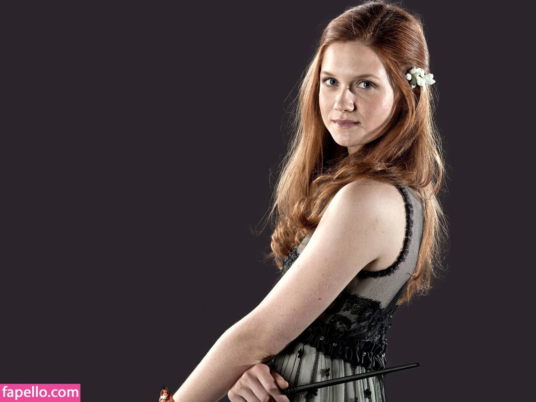 Bonnie Right pretty pornstar photos