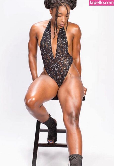 miss kiaraphillips star nudes gallery