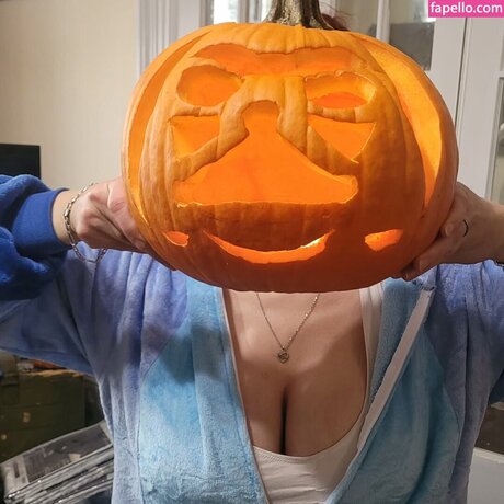 Bayesia Nash star hot pics