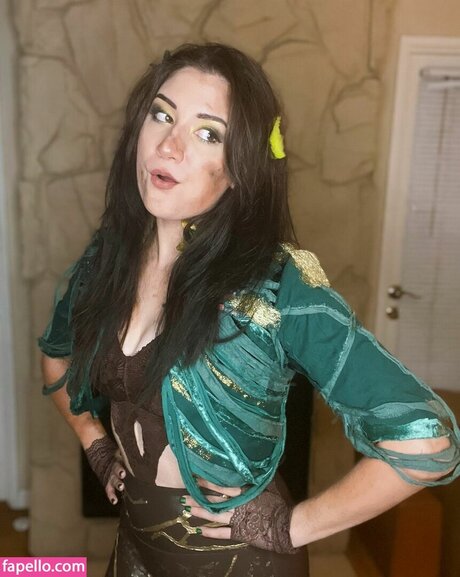 Brizzy Voices pretty actress archive