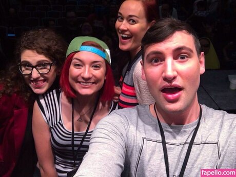 Brizzy Voices pretty pornstar pics