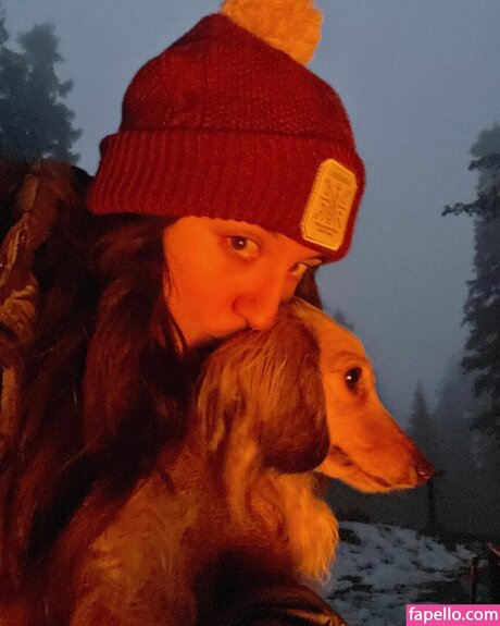 Brizzy Voices naked actress pics