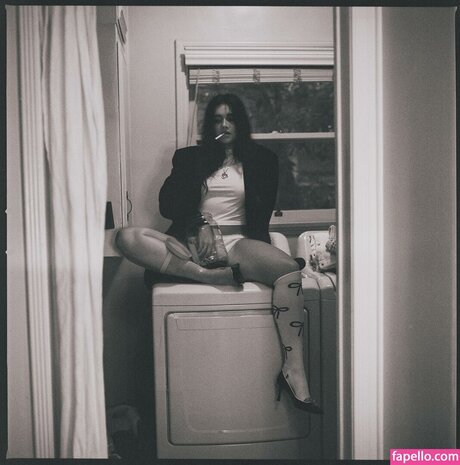 Alexis Jayde Burnett star xxx gallery