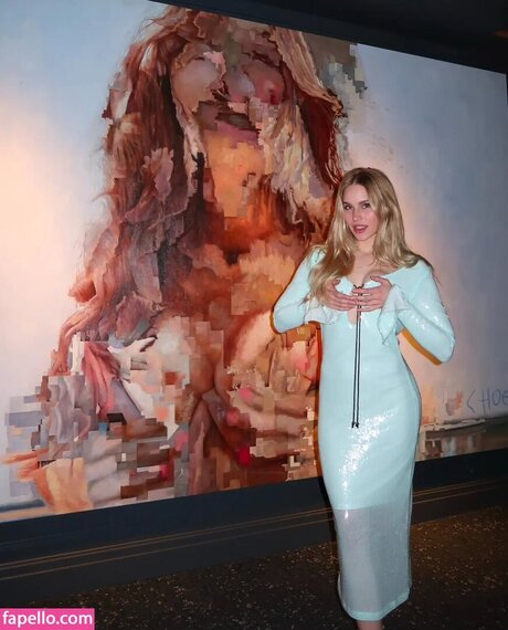 Colette Cherry perfect model img