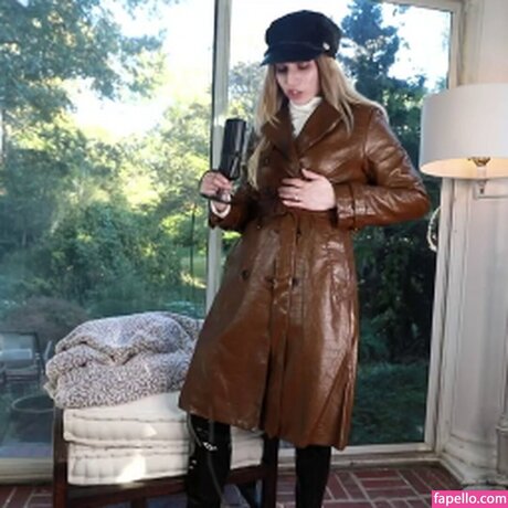 Colette Cherry model hot picture