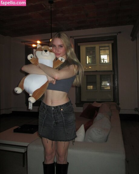 Colette Cherry star sexy img