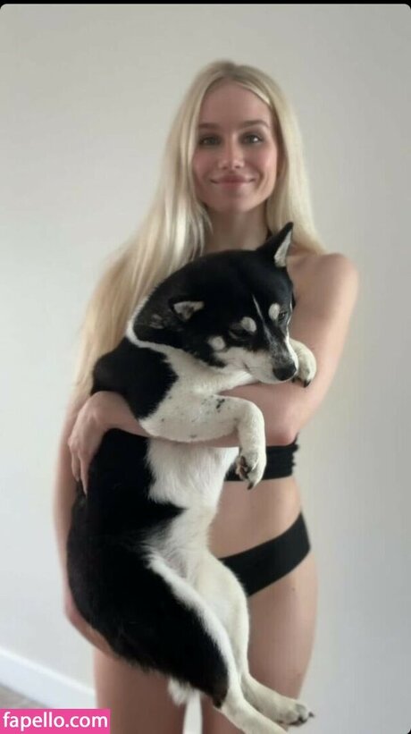 Colette Cherry model hot pics