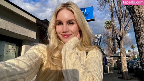 Colette Cherry hd pornstar pics