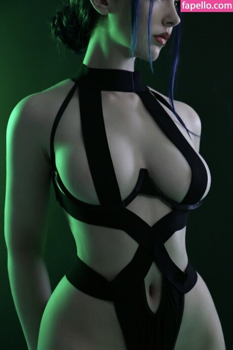 Nyeupe erotic star pictures