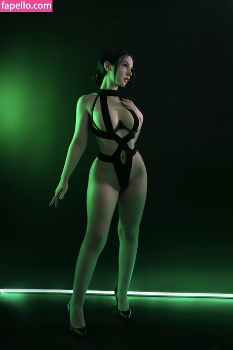 Nyeupe star nude galleries