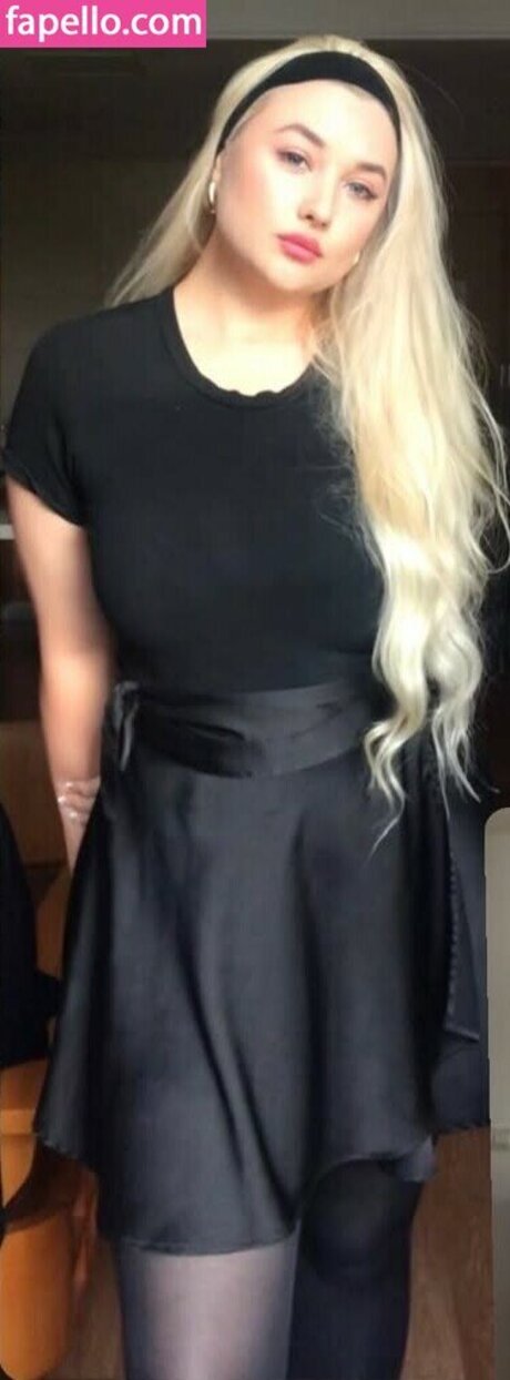 Amber Koltzow Bastick beautiful star picture