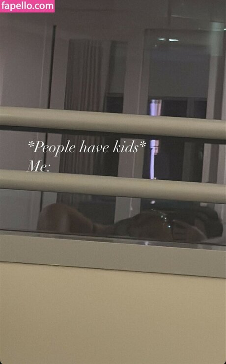 Ava Amira star free photo