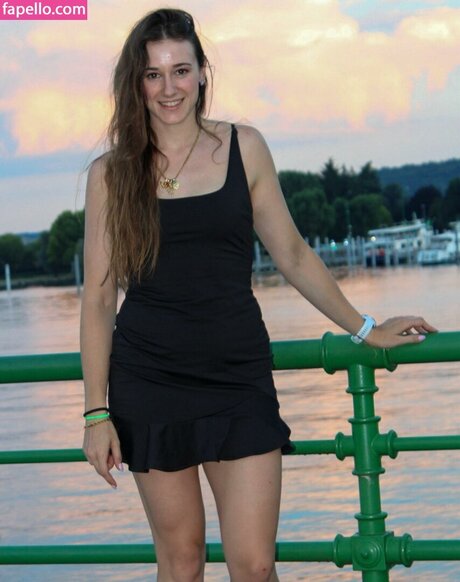 Elisa Santinon free actress photos