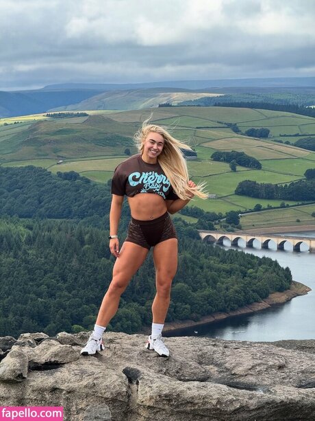 Livi Sheldon xxx pornstar galleries