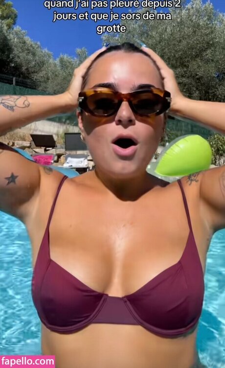 Julie Ferrat star sexy archive