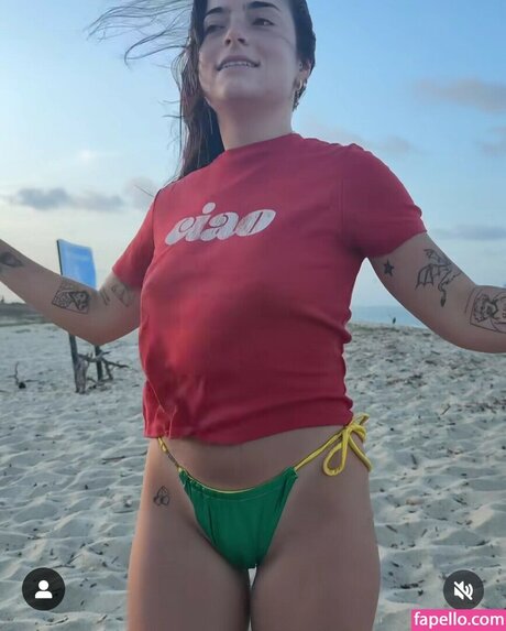 Julie Ferrat profile image