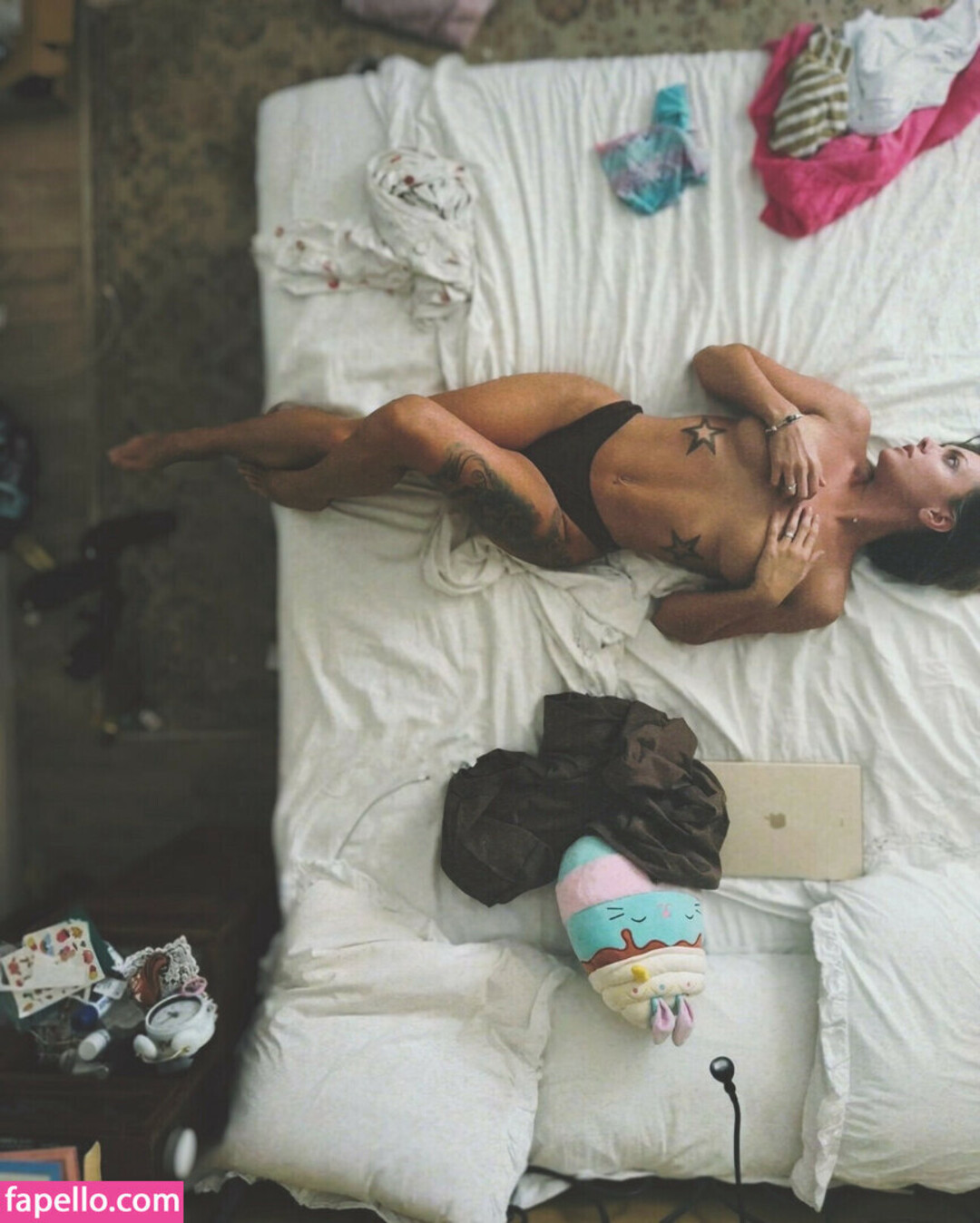 Ella Dvornik pornographic star archive