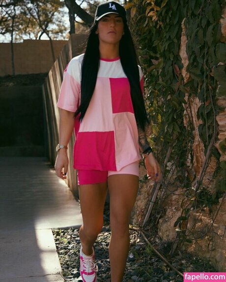 black hair milf onlyfans erotic gallery