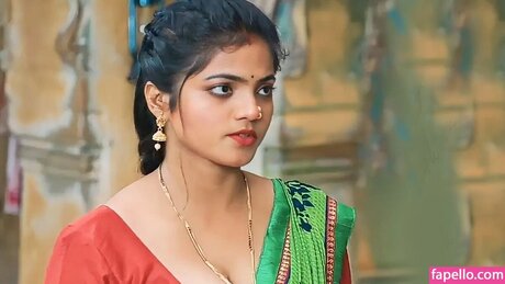 Bharti Jha perfect star pictures