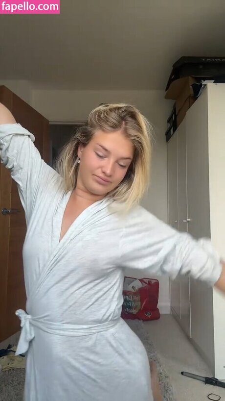 Harriet Cowan From Clarkson s Farm free pornstar picture