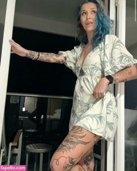 Nixonell beautiful actress photos