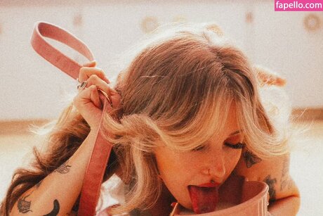 Mushbugs model art photos