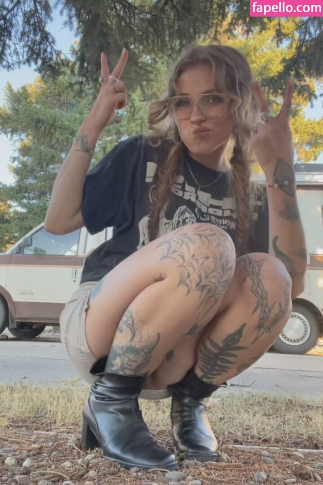 Mushbugs pornstar naked archive